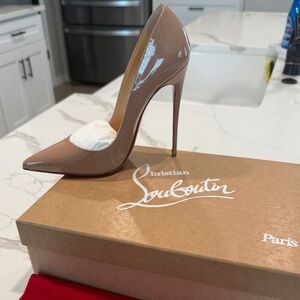 Christian Louboutin So Kate Heels — Size 7 (Never Worn)
